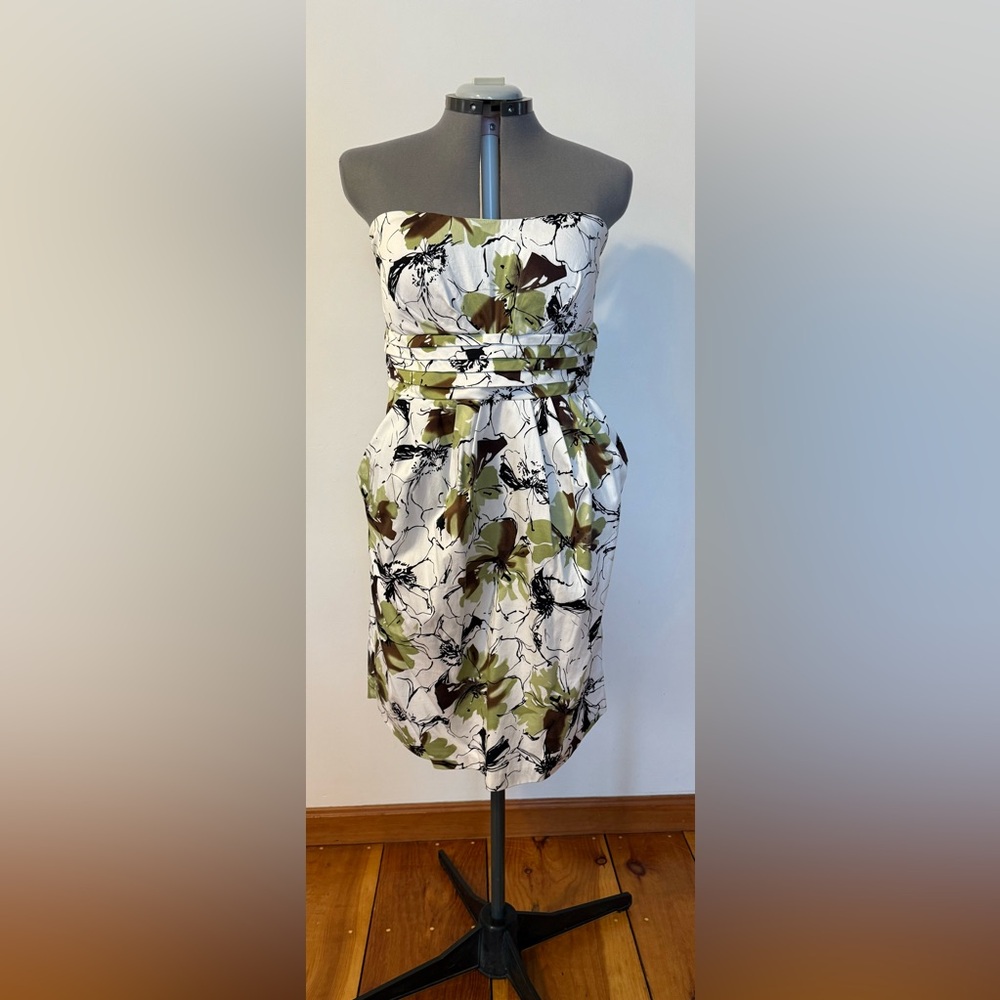 Green,brown and white floral strapless mini dress with pockets size 14